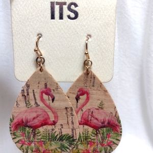 Flamingos adorable earrings 🦩
